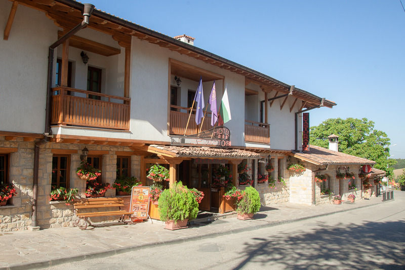 Sevastokrator Relax & Congress Hotel Arbanasi Exterior photo